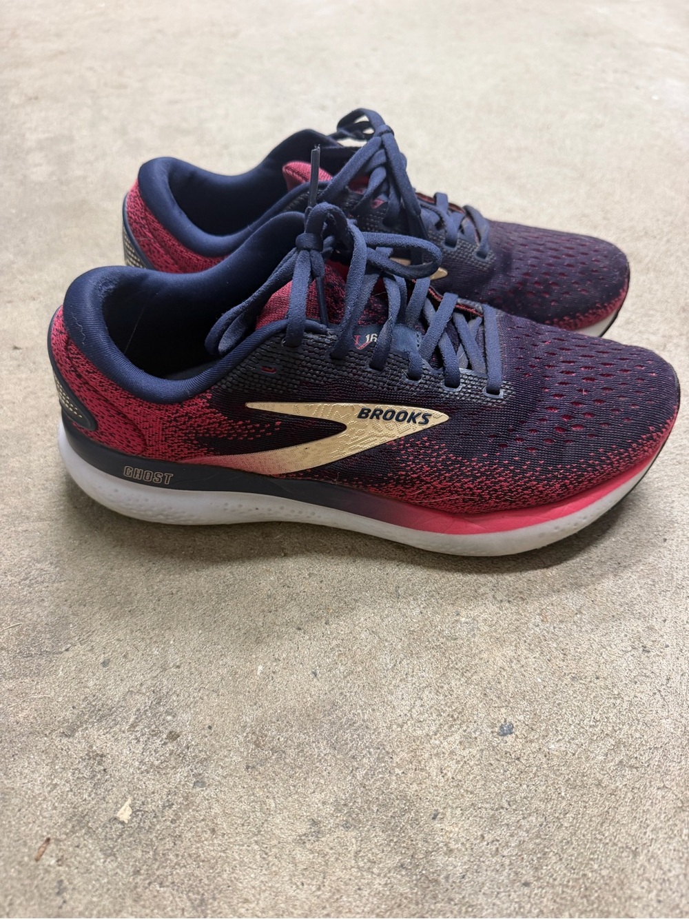 Brooks Ghost 16 Women’s Lace-Up Mesh Sneakers Navy Pink 8.5W